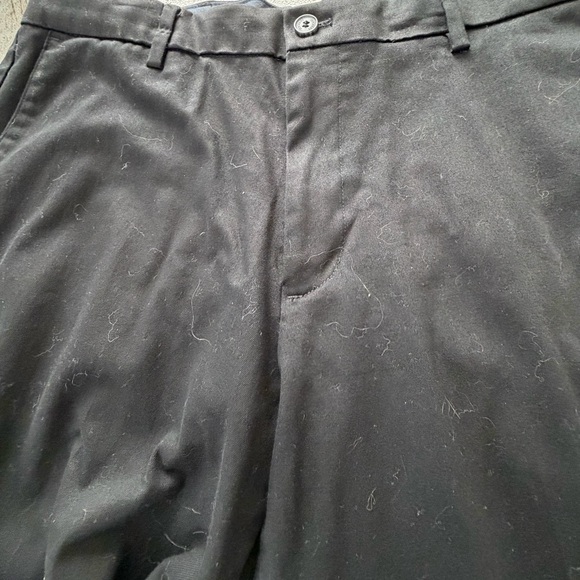 Dockers Men's Black Chinos - Classic Straight Fit - Picture 3 of 6